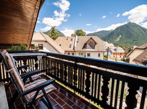 Property grounds - Mountain View Haven Apartments - One Bedroom Apartment with Balcony (Bovec)