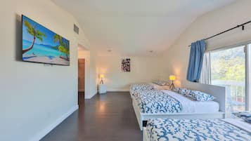 6 sovrum, skrivbord, strykjÀrn/strykbrÀda och resesÀng