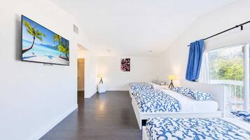 6 bedrooms, iron/ironing board, travel crib, free WiFi