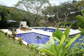 2 outdoor pools - Tres Lagos Finca Hotel (San Jerónimo)