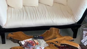 Smart TV, books, offices