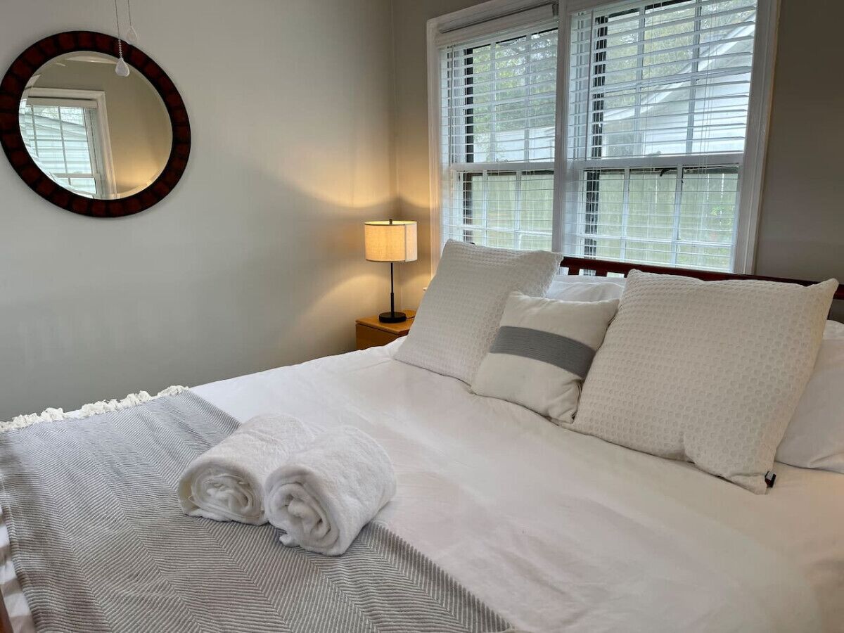 1 bedroom, desk, iron/ironing board, free WiFi