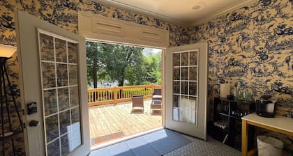 The Hidden Oasis, Green Jewel