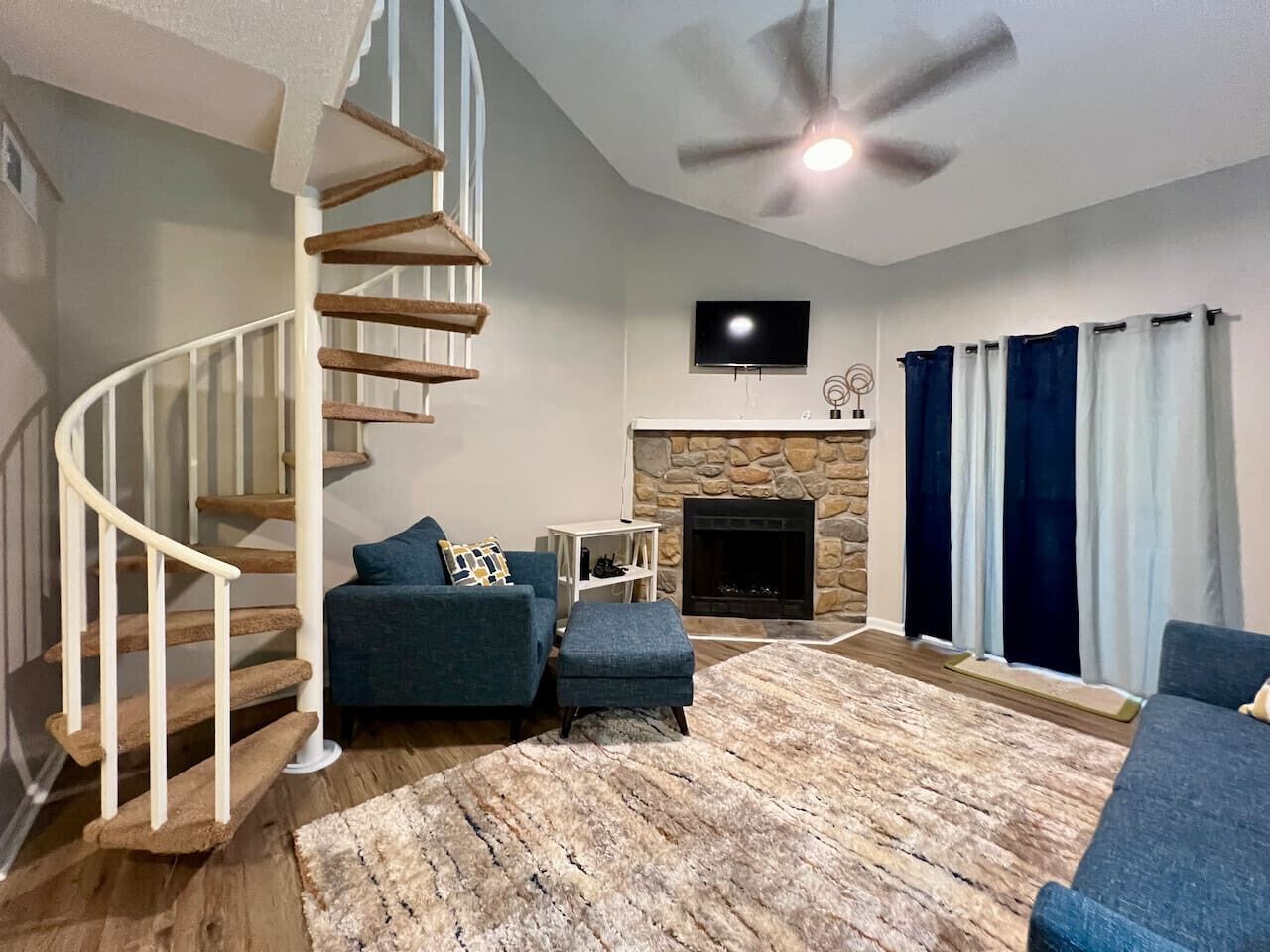 TV connectée, cheminée