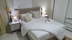 2 quartos, escrivaninha, ferros/tábuas de passar roupa, Wi-Fi