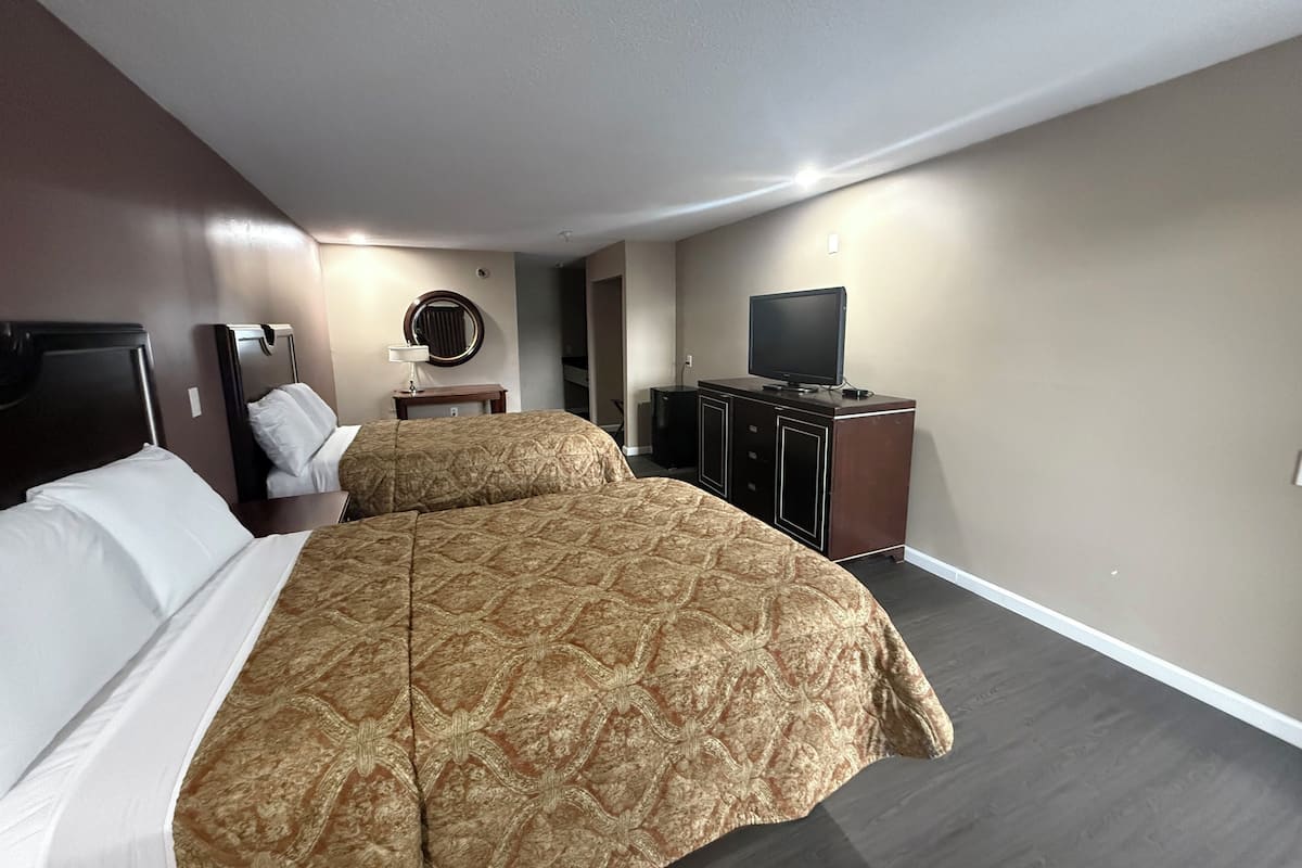 Standard Single Room, 2 Double Beds, Non Smoking | 1 bedroom, premium bedding, pillowtop beds, desk
