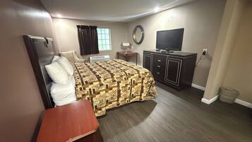Premium bedding, pillowtop beds, desk, laptop workspace