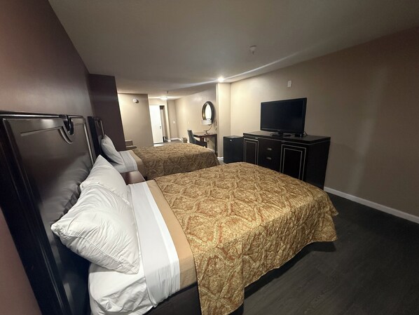Suite, Multiple Beds, Non Smoking | Premium bedding, pillowtop beds, desk, laptop workspace - Magnolia Bay Hotel & Suites (Jonesboro)