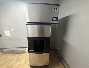 Property amenity - Magnolia Bay Hotel & Suites (Jonesboro)