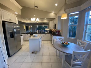 Private kitchen - 2025 Luxury 4BR Getaway at Miromar Lakes – Steps to Beaches, Pools & Pickleball! (Miromar Lakes)