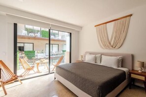 Coffres-forts dans les chambres, fer et planche à repasser