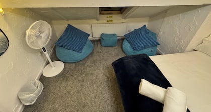 Kitty Cottage - Blackpool Home - Warm & Welcoming! Dogs most welcome!