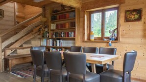 Dining - Le Buron de la Roche Vendeix (LA BOURBOULE)