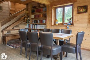 Dining - Le Buron de la Roche Vendeix (LA BOURBOULE)