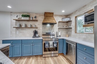 Luxury Spacious House Great for a Family Retreat