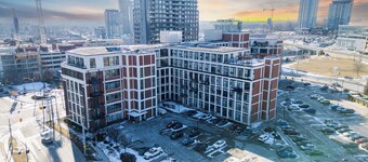 Cozy 1-bedroom condo in downtown Kitchener with WiFi, AC. in-room movie theather