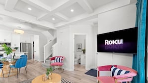 Living area - Urban Jungle Getaway | AirCon | 10min to DT & WEM! (Edmonton)