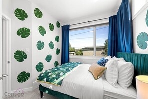 4 bedrooms, desk, iron/ironing board, travel cot