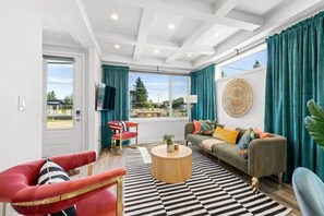 Smart TV, books, offices