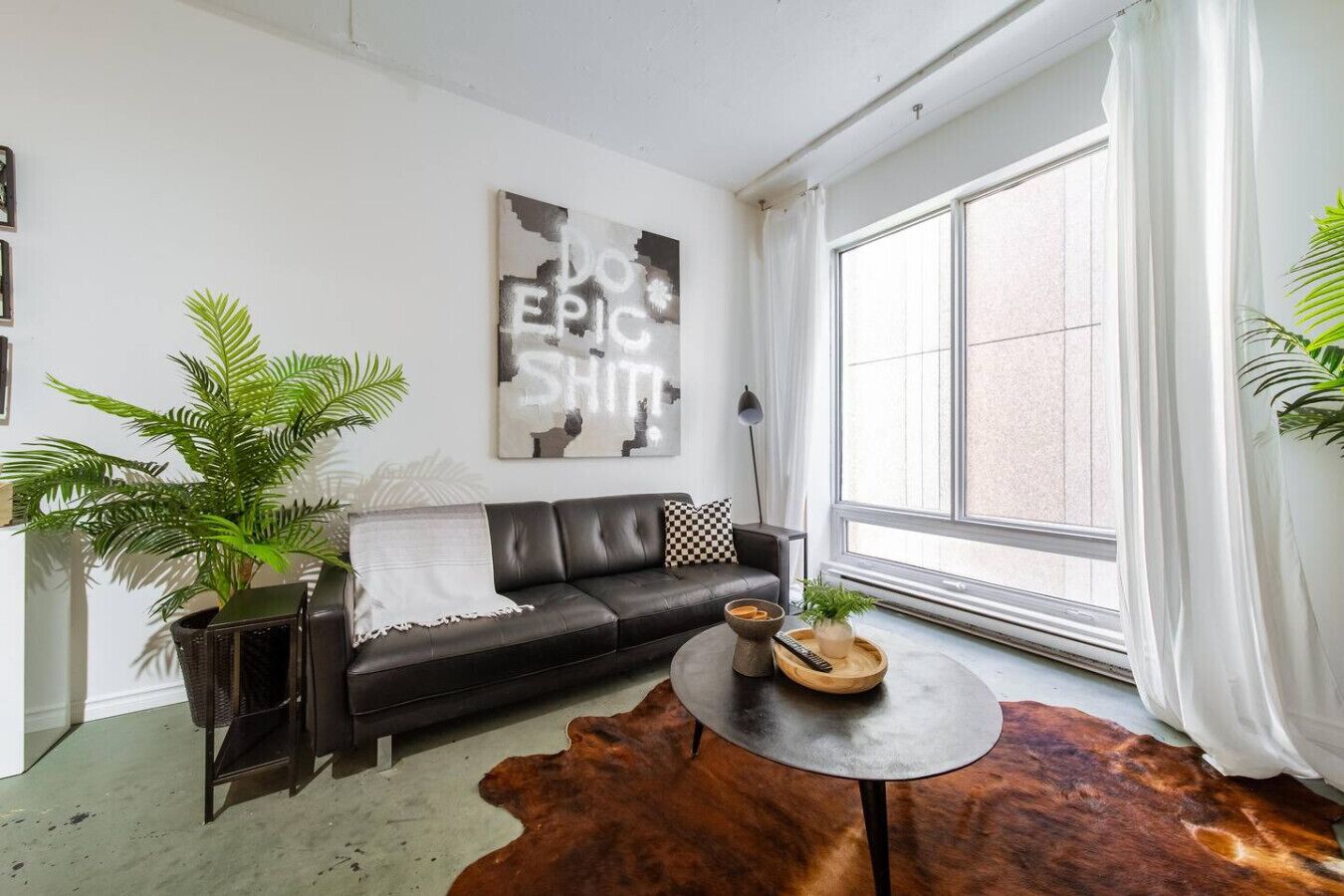 Smart TV, books, offices