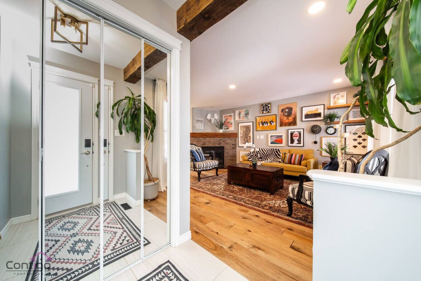 Stylish Euro Vibes Home | Gym | Ac | Yard | Office - Edmonton, Canadá