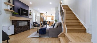 Modern Retreat AirCon Backyard Near DT and WEM