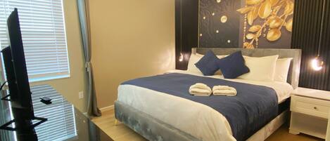 12 室のベッドルーム、アイロン / アイロン台、WiFi、ベッドシーツ