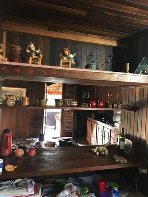 Interior - Soothing chalet with swimming pool, soccer field, lake, and WiFi in Atibaia (Atibaia)