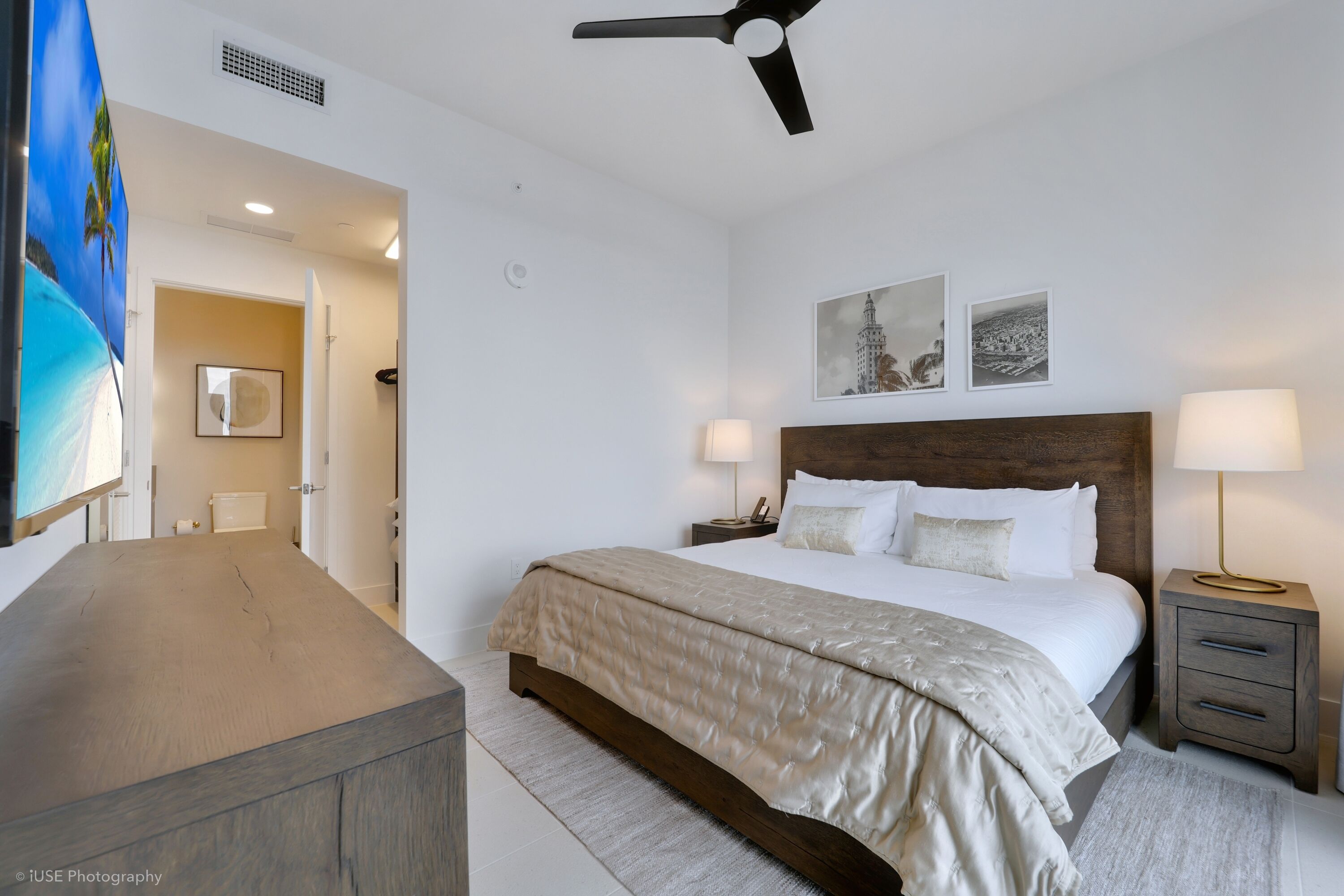 Luxury Apartment, City View | Laptop workspace, iron/ironing board, free WiFi