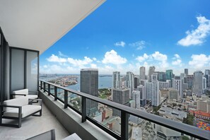 Luxury Apartment, City View | Property grounds