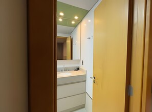 Apartment | Badezimmer