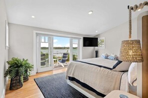 4 soverom, skrivebord, strykejern/-brett og wi-fi (inkludert)