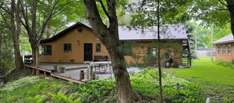 One Cozy Cottage: Summer Days & Starry Nights – Stay Close to the Fun!