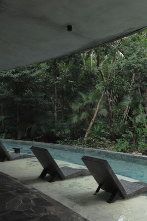 Piscine couverte, piscine extérieure