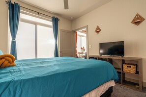 2 bedrooms, desk, iron/ironing board, travel cot