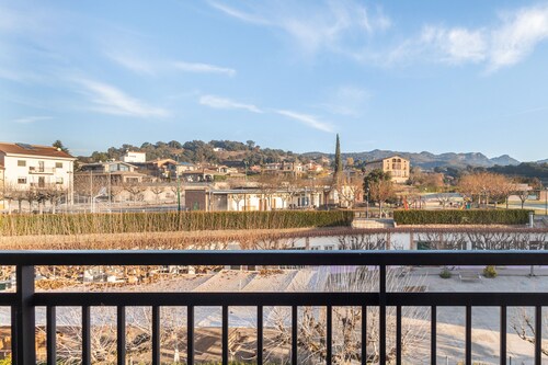 Niu Turistic Olvan Apartment with Mountain Views, Balcony, and Air Conditioning