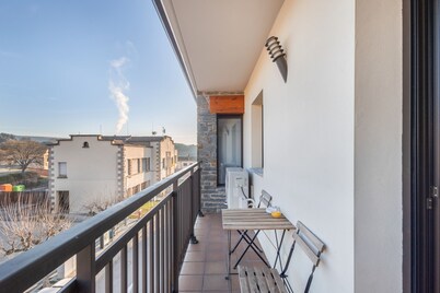 Apartment 'Niu Turistic Olvan' with Mountain View, Balcony and Air Conditioning