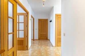 Interior - Holiday Home 'Callejon Del Pozo 3 Near Puy Du Fou' with Shared Pool, Wi-Fi and Air Conditioning (Gálvez)