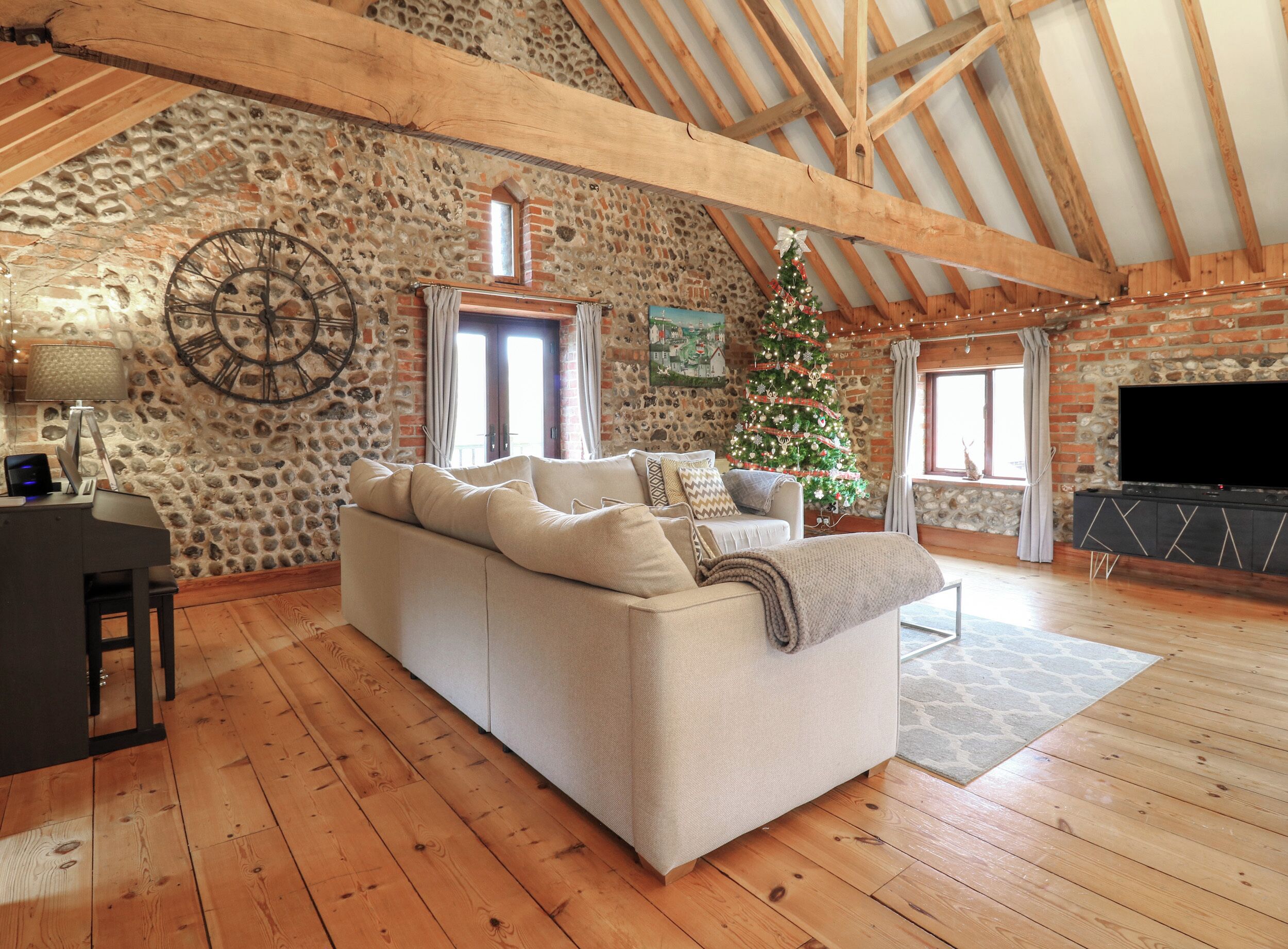 Bridge Barn, Pet Friendly, Character Holiday Cottage In Overstrand - 크로머