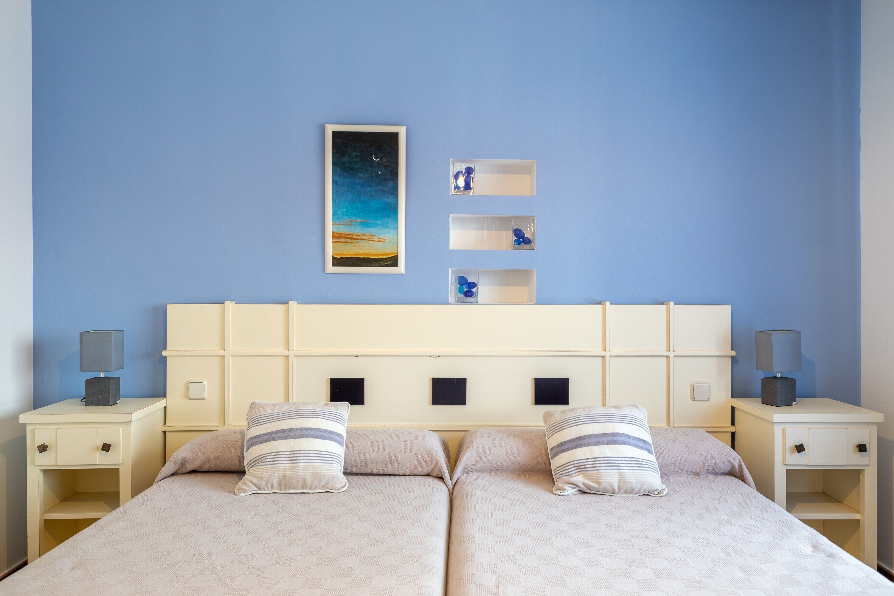 5 Schlafzimmer, Bügeleisen/Bügelbrett, kostenloses WLAN, Bettwäsche