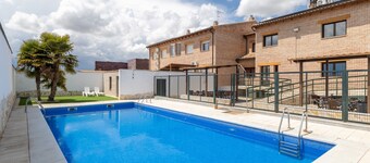 Country House 'Callejon Del Pozo 1, Puy' with Shared Pool, Wi-Fi and Air Conditioning