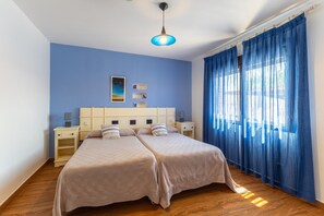 5 bedrooms, iron/ironing board, free WiFi, bed sheets - Country House 'Callejon Del Pozo 1, Puy' with Shared Pool, Wi-Fi and Air Conditioning (Gálvez)
