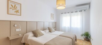 Holiday Home 'Callejón Del Pozo 4 Cerca De Puy Du' with Shared Pool, Wi-Fi and Air Conditioning