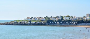 Gorgeous home in Royan with WiFi
