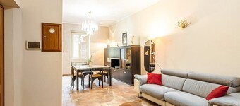 Marty House by Rentbeat