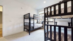 Condo, Multiple Beds, Balcony, Mountain View (Snowcreek Haus) | 3 bedrooms, individually decorated, individually furnished, bed sheets - Cozy Cabin for 8, Close to Eagle Lodge! (Mammoth Lakes)