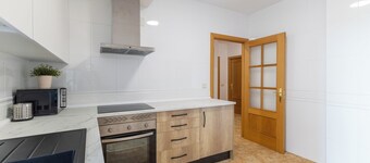 Apartment 'Callejón Del Pozo 5, Donde Dormir Puy Du Fou Barato' with Shared Pool