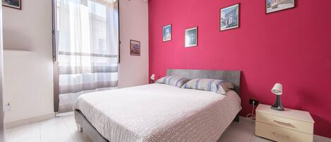 2 chambres, Wi-Fi gratuit, draps fournis
