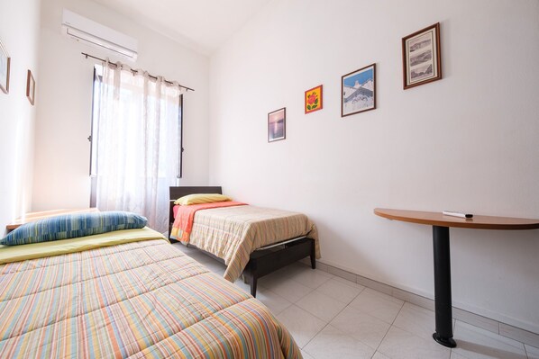 2 bedrooms, free WiFi, bed sheets