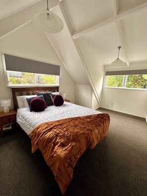 3 bedrooms, free WiFi, bed sheets